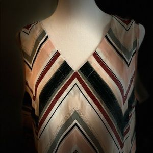 Maurices Sleeveless Blouse Size L